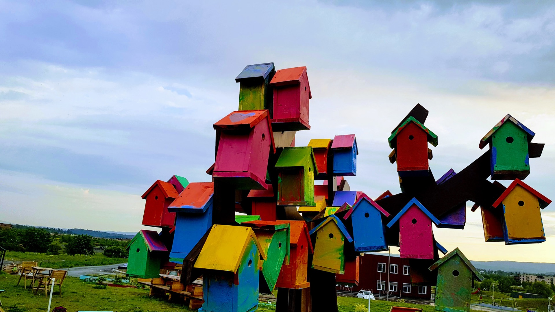 Bryr du deg om Fornebulandet?